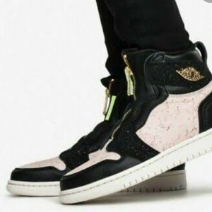 Nike Air Jordan 1 High Zip Sneakers - EUC - Size 9.5